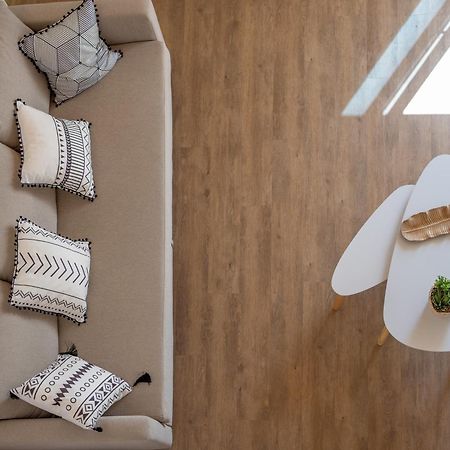 7 Styles Apartments By Raspberry Cascade Фару Номер фото