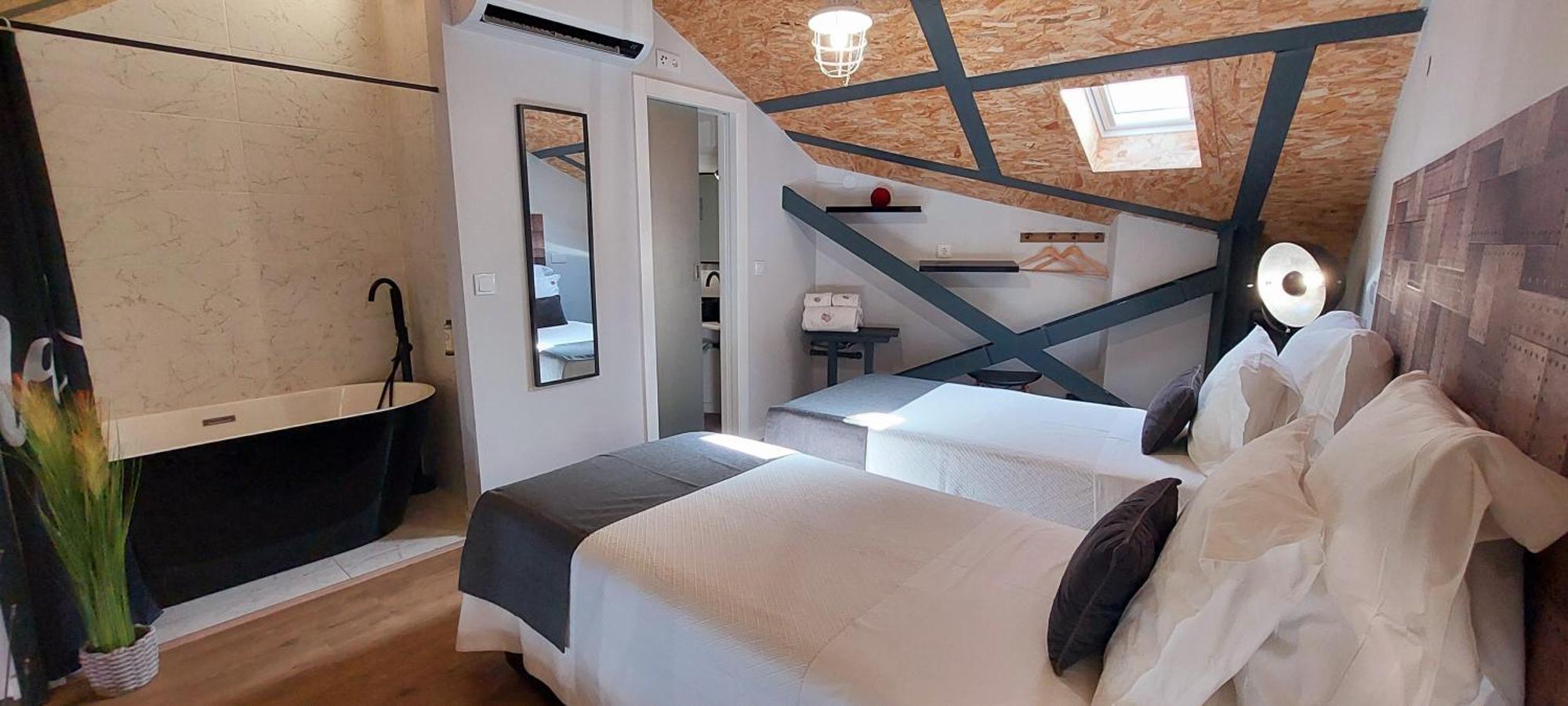7 Styles Apartments By Raspberry Cascade Фару Номер фото