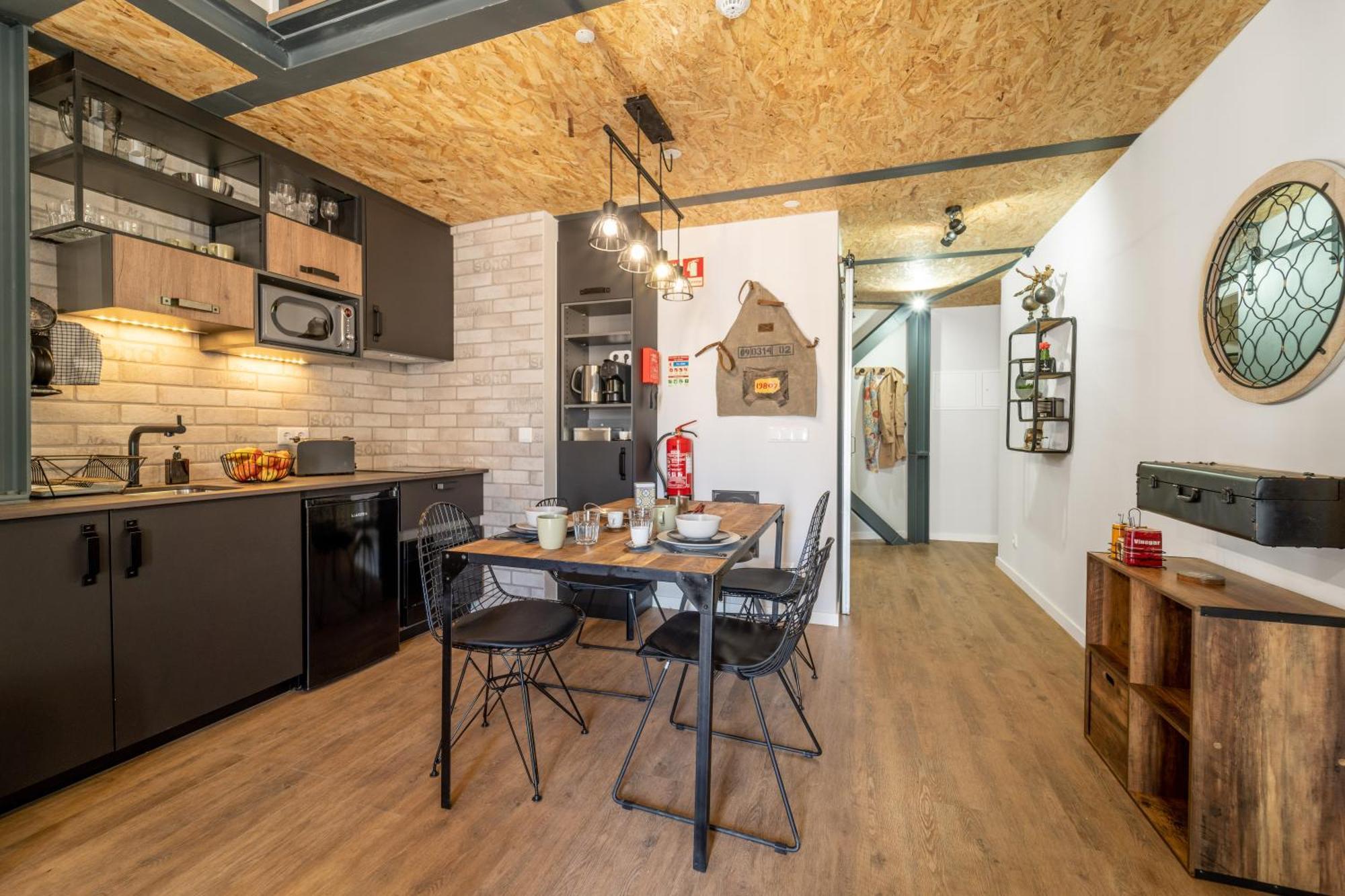7 Styles Apartments By Raspberry Cascade Фару Номер фото